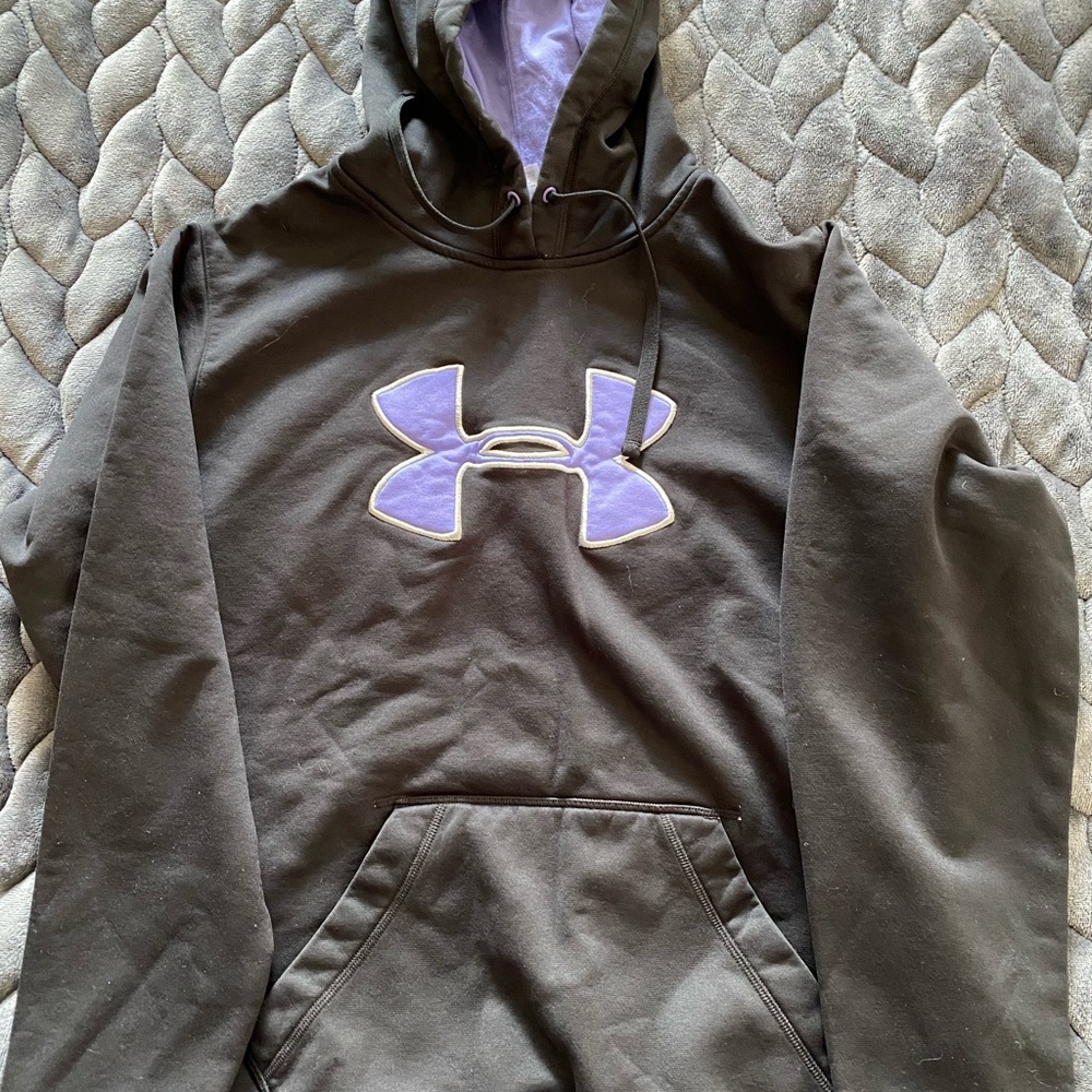 Under Armour Sweatshirt